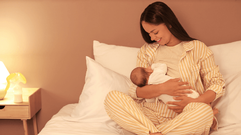 A amamentação é um momento fundamental para criar laços entre a mãe e o bebê / Foto: Shutterstock