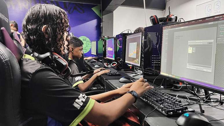 AfroGames forma 140 alunos em cursos de tecnologia e eSports