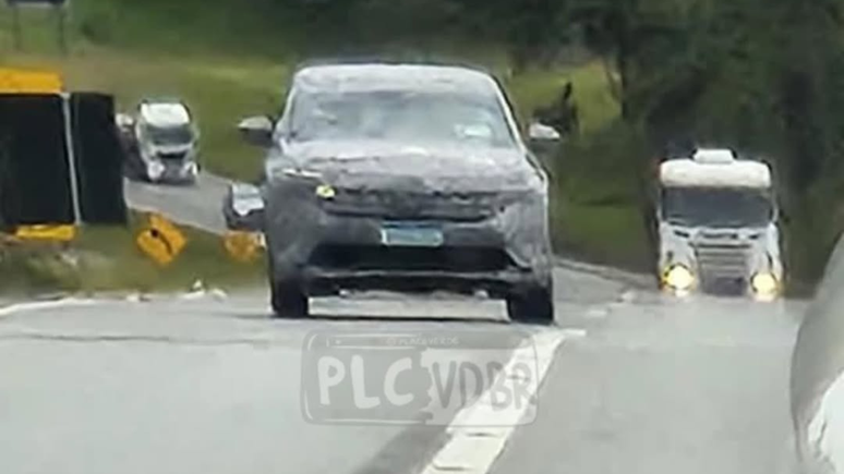 Novo SUV médio nacional da Renault flagrado em testes