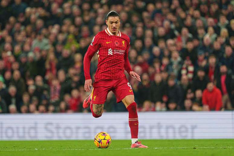 Darwin Nunez (Liverpool) durante jogo contra o Aston Villa, no dia 09.11.2024 