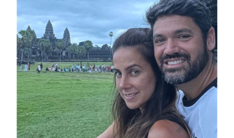 Casados? Carol Barcellos e Marcelo Courrege exibem aliança iguais e reforçam oficialização da união após escândalo.