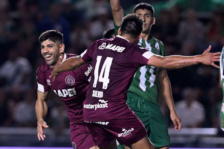 Díaz foi decisivo para vitória do Lanús, como visitante, por 1 a 0 –