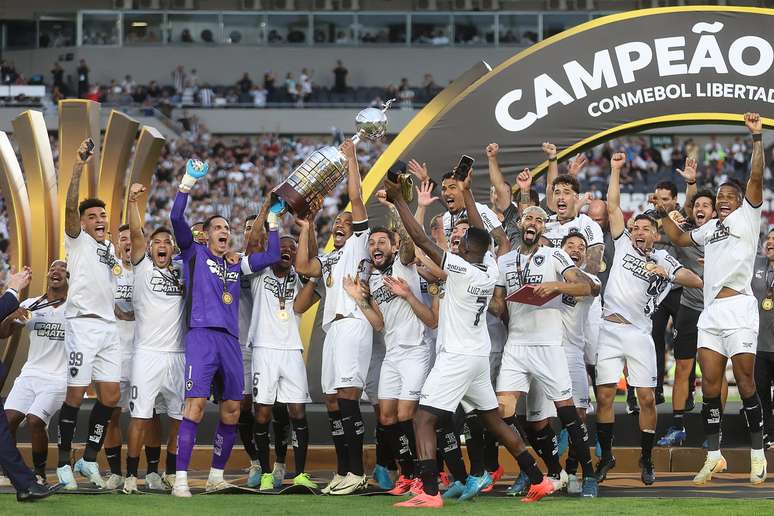 Atriz da Globo se "revelou" Botafogo após título da Libertadores. 