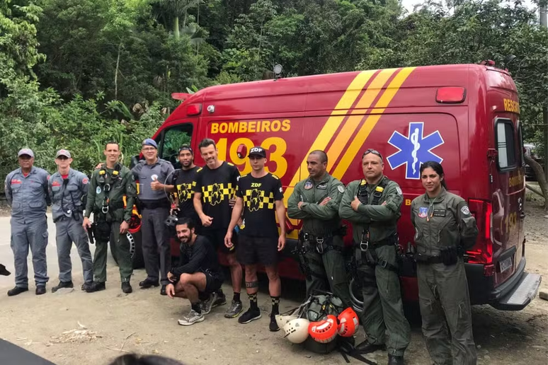 Lucas Martins, repórter e apresentador da Band, foi resgatado no litoral de SP