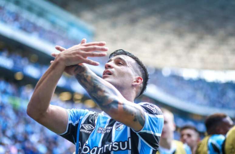 Fto: Lucas Uebel / Grêmio - Legenda: Cristaldo passa por situações contraditórias na temporada e não consegue ser uma certeza para a torcida do Grêmio na temporada