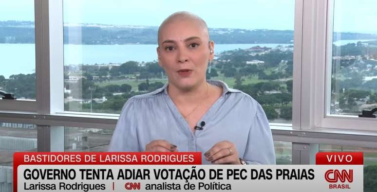 Larissa Rodrigues retomou seu posto na CNN Brasil após alguns meses afastada para tratamento de saúde