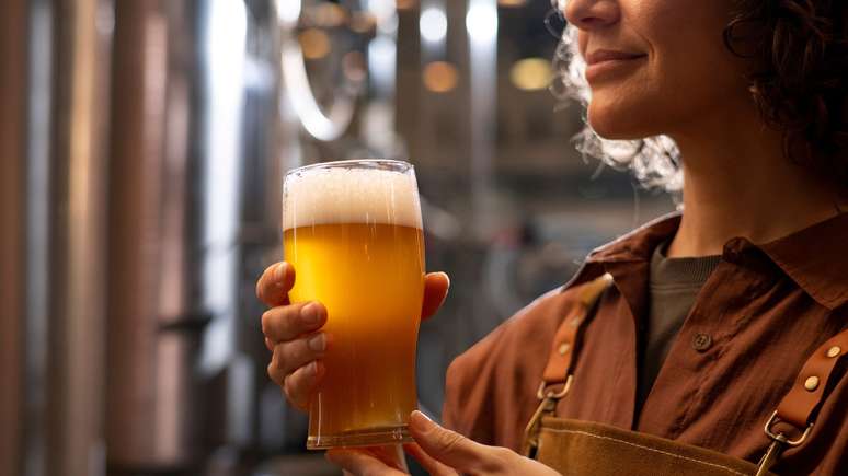 Mulheres que produzem cerveja artesanal enfrentam a ideia de que “a cerveja não é algo para elas"