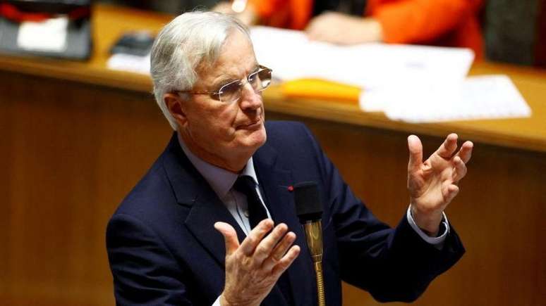 Primeiro-ministro Michel Barnier caiu após Parlamento votar moção de desconfiança