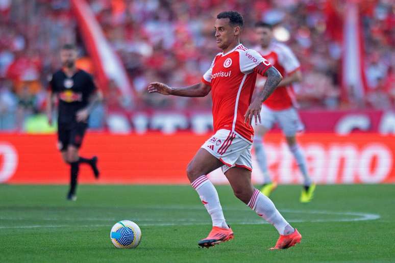 Alan Patrick (Internacional) durante jogo contra o RB Bragantino, no dia 24.11.2024