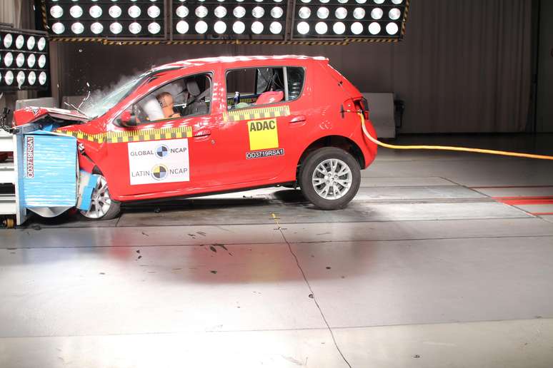 Renault Sandero no crash test do Latin NCAP