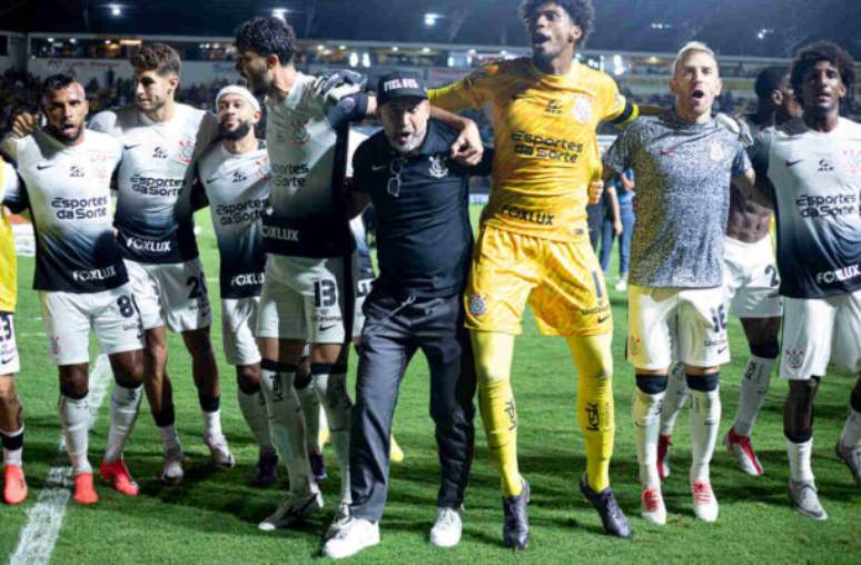 Corinthians embarks on the longest consecutive winning streak in its history in the Brazilian championship