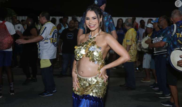 Lexa deixou a barriga à mostra durante ensaio de rua da Unidos da Tijucabets apostas jogos de hoje5 de dezembro de 2024.