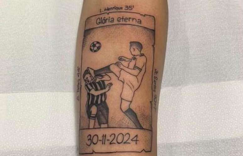 Tatuagem feita por Luiz: lance capital na decis&atilde;o que deu o primeiro t&iacute;tulo da Libertadores ao Botafogo &mdash; Foto Arquivo pessoal