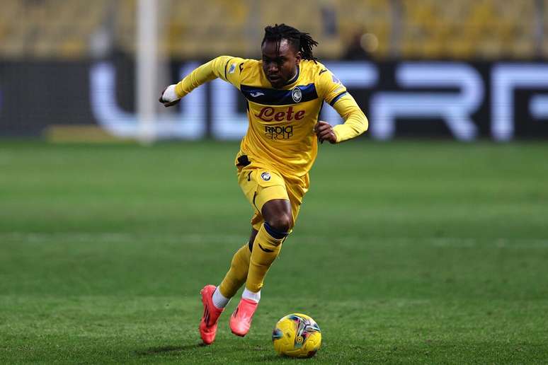 Ademola Lookman (Atalanta) durante jogo contra o Parma, no dia 23.11.2024