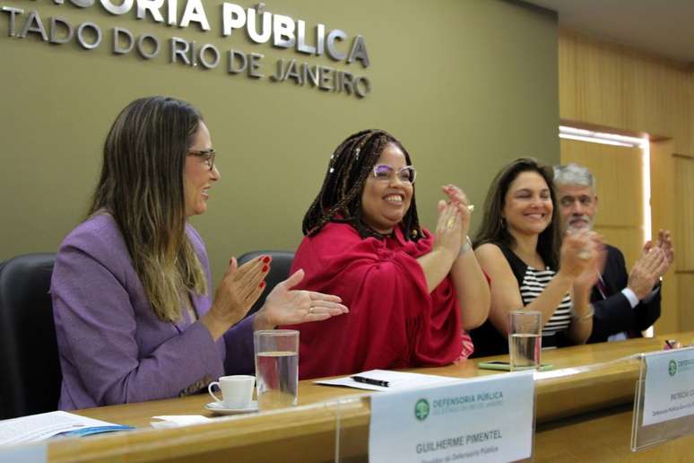 Posse de Fabiana Silva como ouvidora do Rio de Janeiro em dezembro de 2023, para mandato de dois anos.