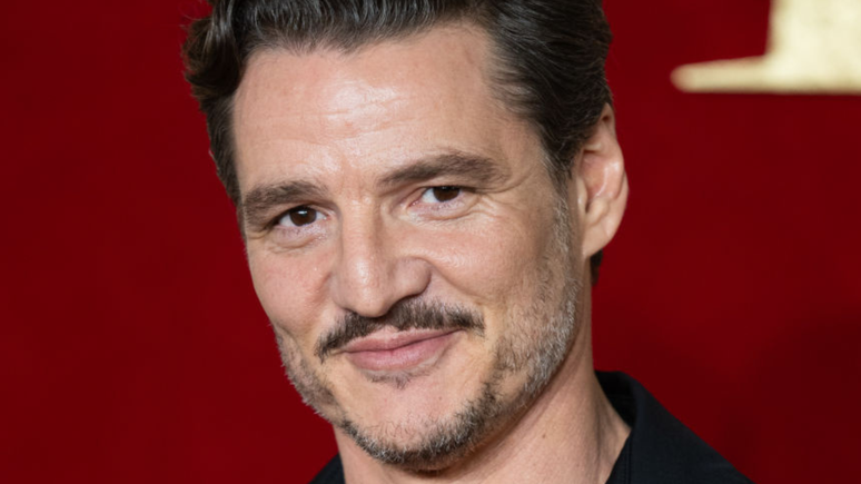Pedro Pascal é eleito o homem mais bonito do ano pelo aplicativo Grindr