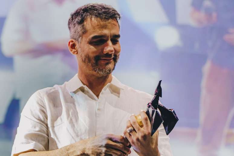 Wagner Moura foi homenageado pela organização e pelo público da CCXP24