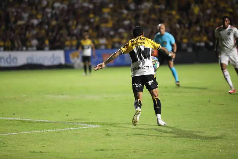 Crisiuma ya descendió en el Campeonato Brasileño - Foto: Celso da Luz/ Oficina de Prensa Crisiuma EC