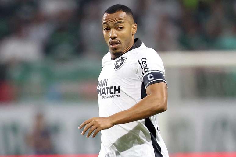 Marlon Freitas estava em 2023. Hoje, é referência no plantel de 2024.