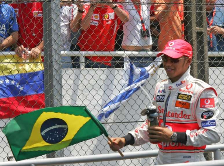 Lewis Hamilton no GP de Interlagos disputadojogo do foguete cassino21 de outubro de 2007