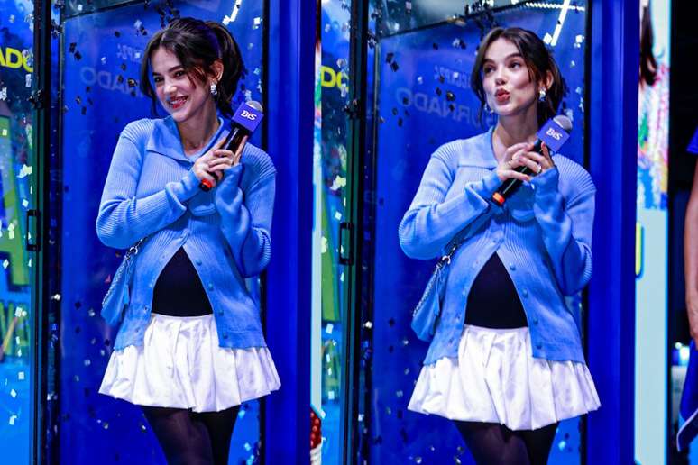 Manu Gavassi shows off her 5 month pregnant belly at CCXP 2024