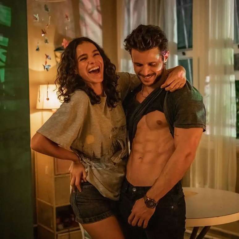Bruna Marquezine e João Villa