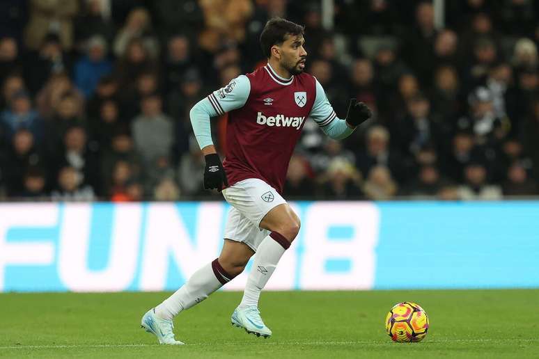  Lucas Paquetá (West Ham) durante jogo contra o Newcastle, no dia 25.11.2024 