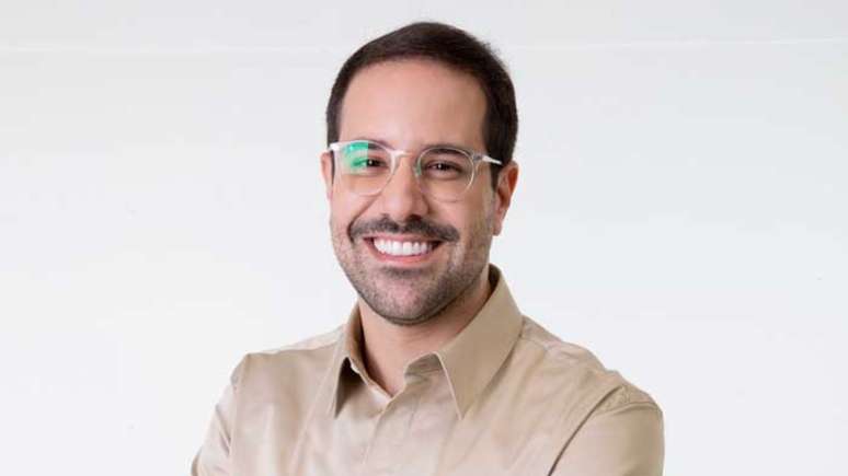 Paulo Mathias é demitido da emissora de Silvio Santos após fim do Chega Mais