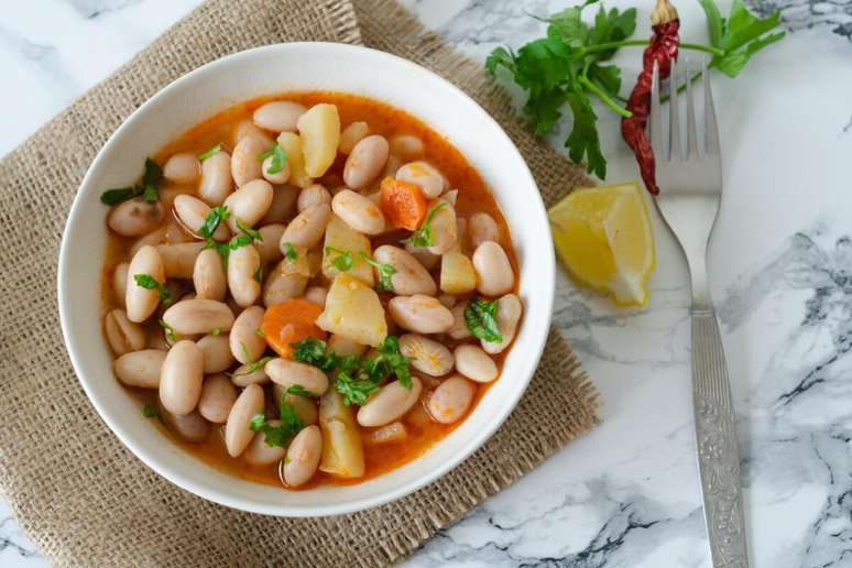 Sopa de feijão-branco