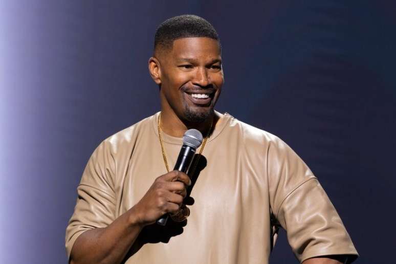 Jamie Foxx narra derrame que sofreu no ano passado pela primeira vez em especial da Netflix.