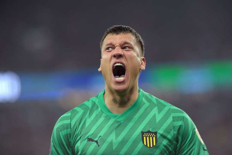 Aguerre foi o recordista de jogos sem sofrer gols no Campeonato Uruguaio com 17 partidas &ndash;