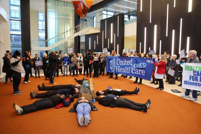 A organização People's Action protestou há alguns meses contra o UnitedHealth Group