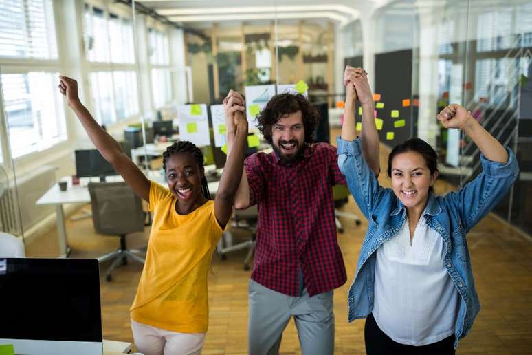 O trabalho de um CHO envolve auxiliar em melhorias no ambiente de trabalho, promovendo diversidade e produtividade