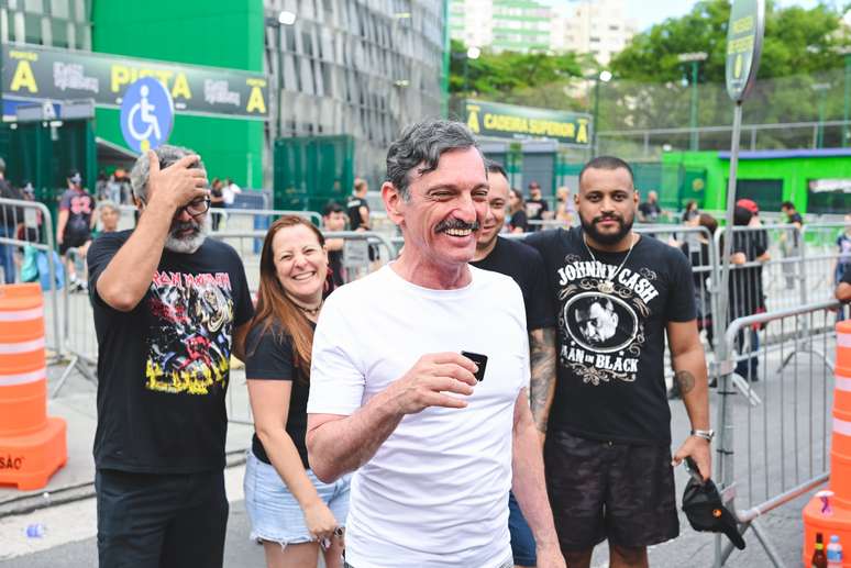 Paulo Miklos participa da ação de Eisenbahn na Future Past World Tour 2024 do Iron Maiden (Fotos: Alexandre Virgílio)