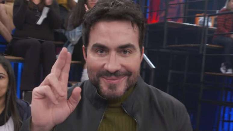 Padre F&aacute;bio de Melo contou que perseguidora sonha com casamento