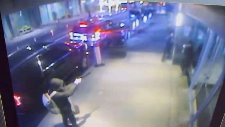 Crime no dia 4/12 levou a uma ca&ccedil;ada policial de v&aacute;rios dias at&eacute; a pris&atilde;o de Luigi Mangione