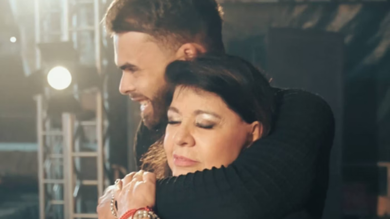 Roberta Miranda abre o jogo sobre affair com seguran&ccedil;a e admite inseguran&ccedil;as