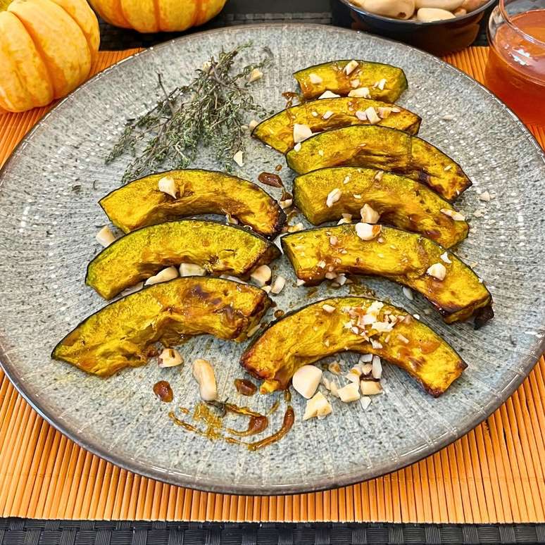 Pumpkin in the airfryer with honey and spices: practical and quick