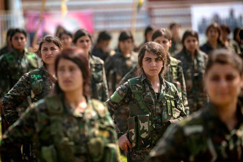 No YPG, que constitui a maior parte das Forças Democráticas da Síria, muitas mulheres também lutam
