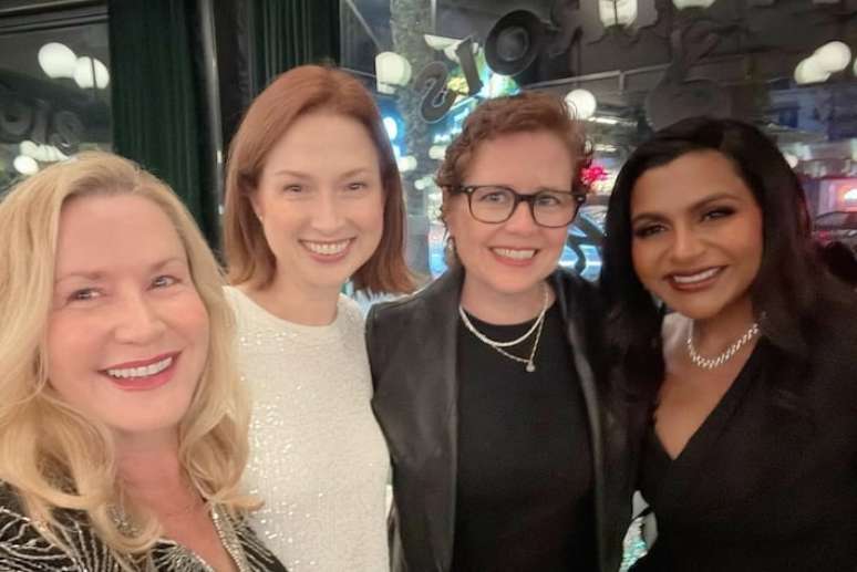 Angela Kinsey, Ellie Kemper, Jenna Fischer e Mindy Kaling se reuniram e compartilharam o momento nas redes sociais.