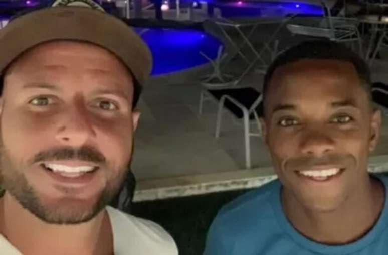 Galan e Robinho estavam juntos em boate em Milão, na Itália, em 2013 –