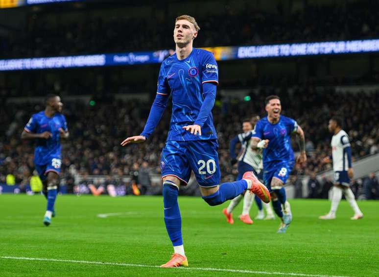 Cole Palmer (Chelsea) comemorando seu gol contra o Tottenham, no dia 08.12.2024 