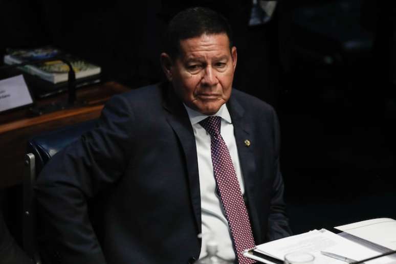 Mourão reconhece trama golpista no Exército, mas minimiza conspiração 'tabajara'