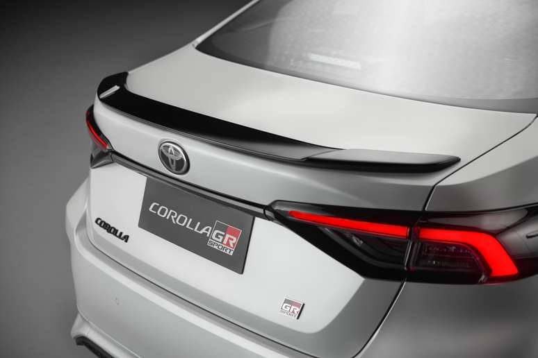 Novo Toyota Corolla GR-Sport 2025