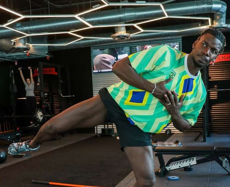 Pogba entrena con la camiseta de Brasil