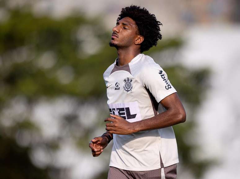 Talles Magno fez 19 jogos pelo Timão, sendo dez como titular –