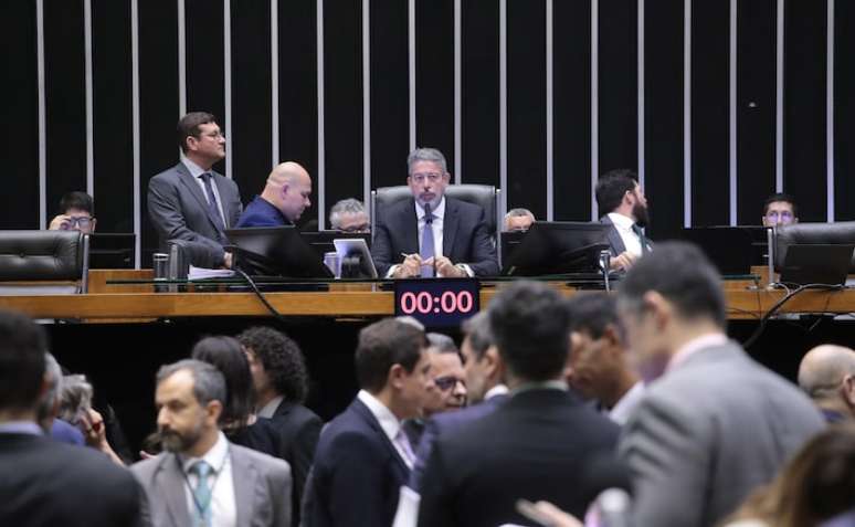 Câmara aprova projeto de reforma tributária.