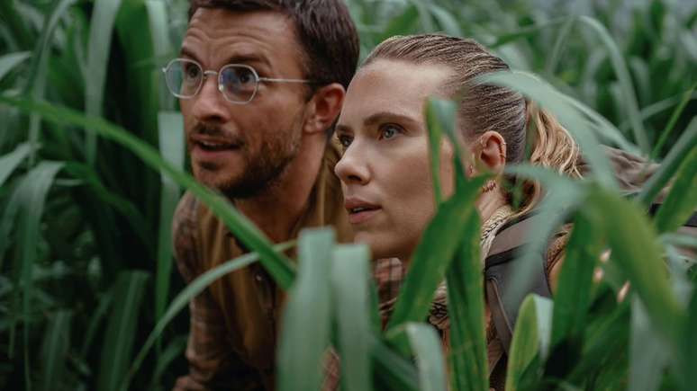 Jurassic World 4 ganha novas imagens com Scarlett Johansson e Jonathan Bailey