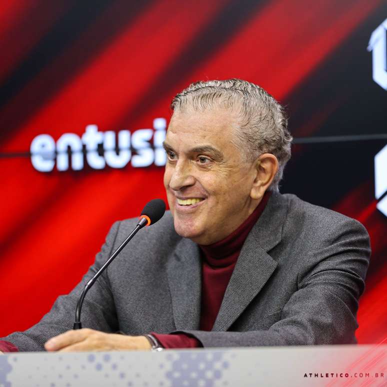 Mario Celso Petraglia, presidente do Athletico.