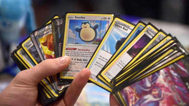 Ladrões roubam R$ 2 milhões em cartas Pokémon raras no Reino Unido